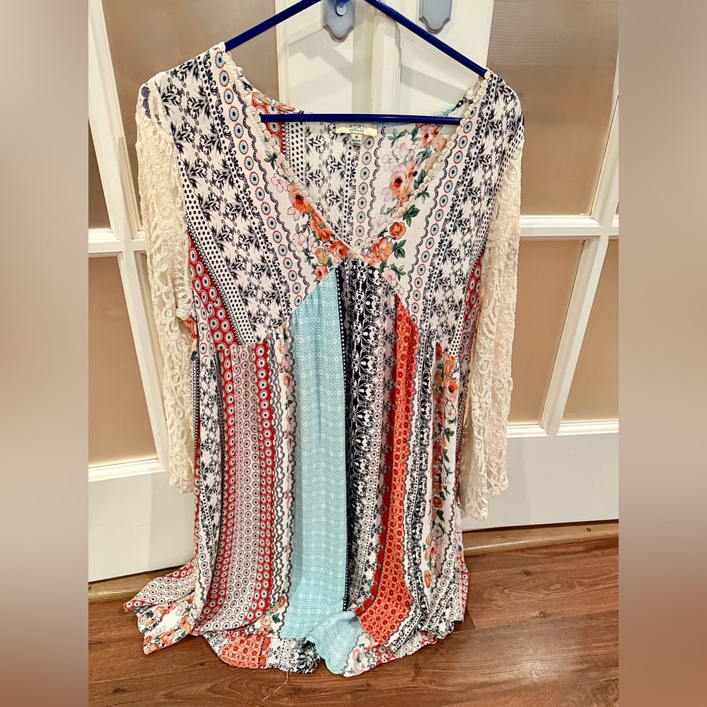 Kori Multicolor Patterned Tunic - Picture 3 of 6